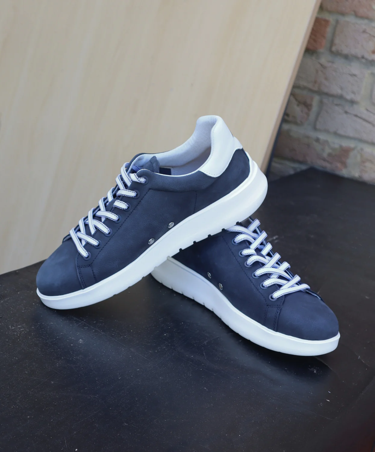 Ambitious Hover Comfort Mens Sneaker Navy - Image 3