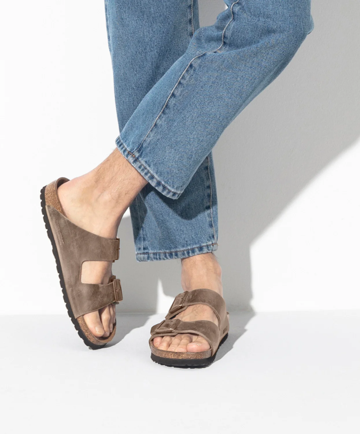 Birkenstock Arizona Oiled Leather Tobacco Brown Sandals - Image 2