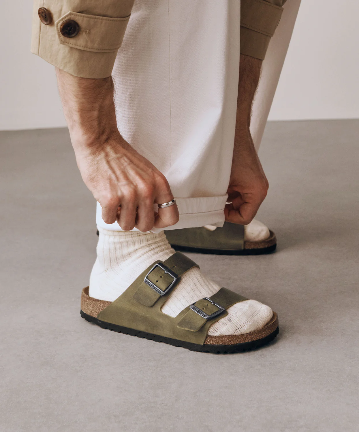 Birkenstock Arizona Oiled Leather Faded Khaki Soft Footbed Sandals - Image 3