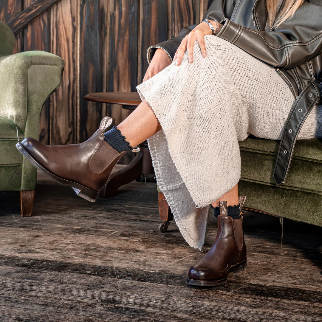 Blundstone 157 Heritage Unisex Brown Leather Lifestyle Boots - Image 3