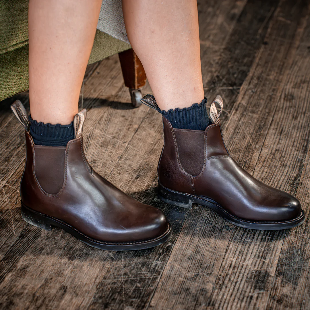 Blundstone 157 Heritage Unisex Brown Leather Lifestyle Boots - Image 6