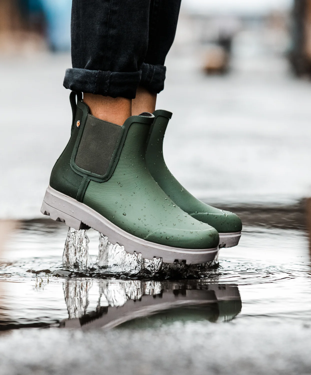BOGS Holly Chelsea Womens Boots Green - Image 3