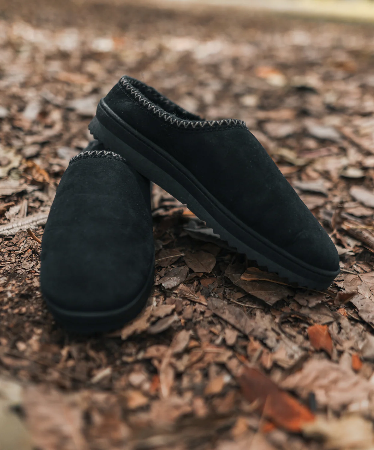 Emu Platinum Outback Scuff Black Sheepskin Slippers - Image 3