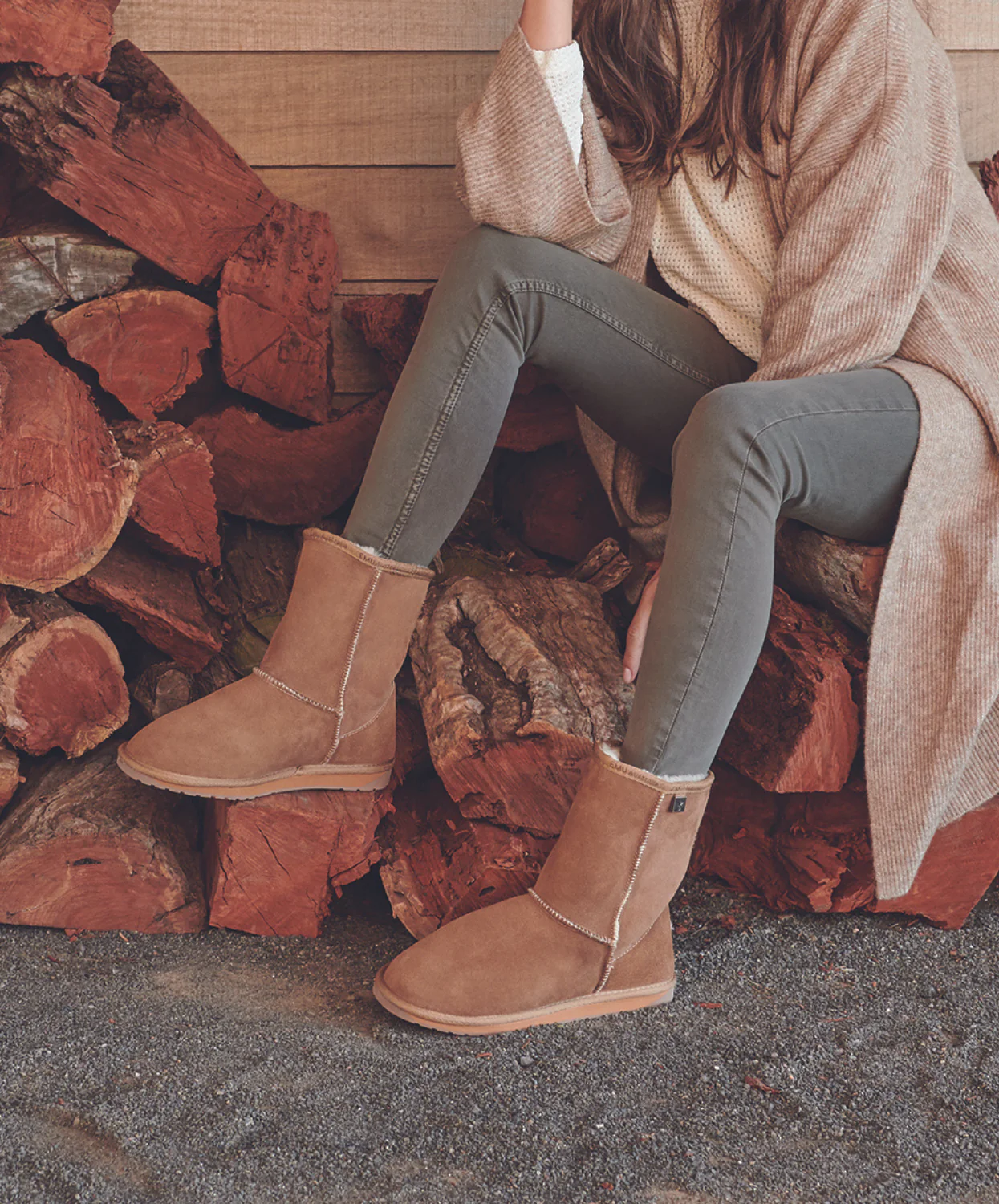 EMU Platinum Stinger Lo Chestnut Sheepskin Boots - Image 3