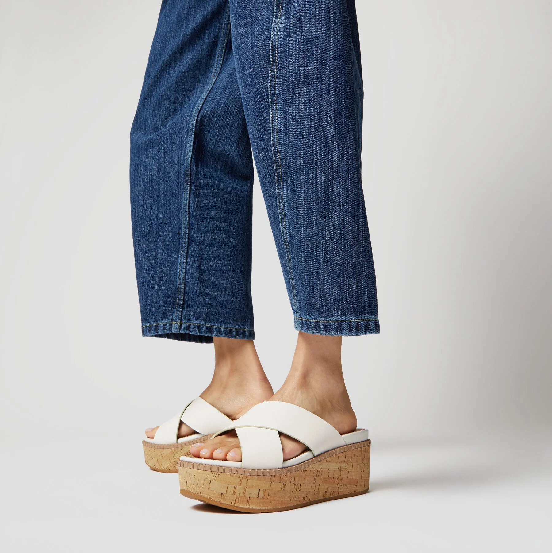 Fitflop Eloise Leather Cork Wedge Cross Slides Urban White - Image 2