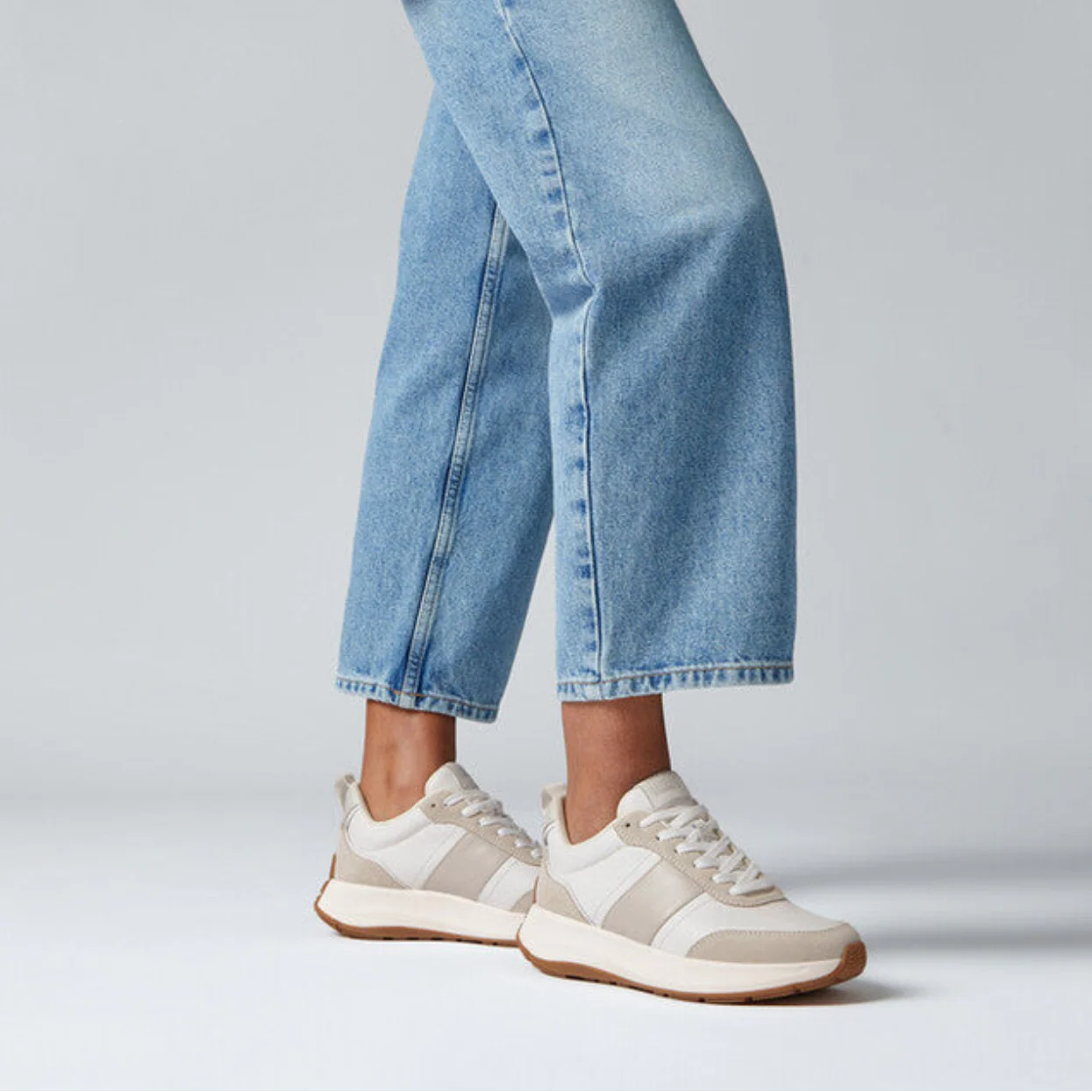 FitFlop F-Mode Flow Leather/Suede Flatform Sneaker Urban White Mix - Image 2