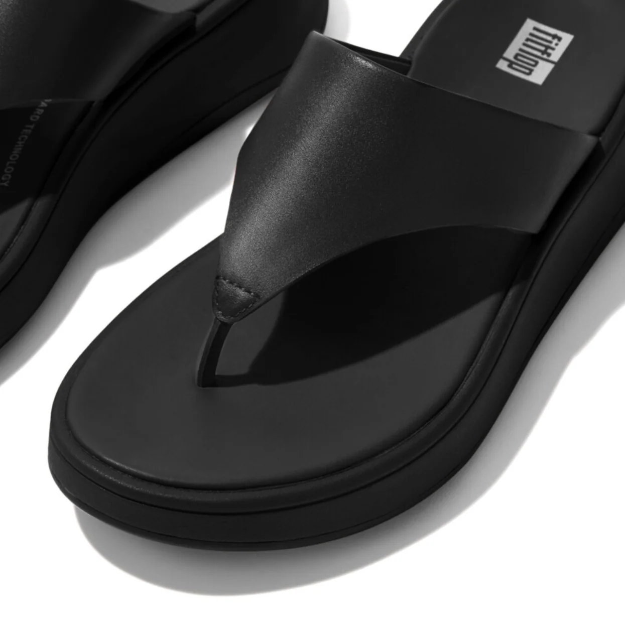 FitFlop F-mode Leather Flatform Black Toe Post Sandals V2 - Image 3