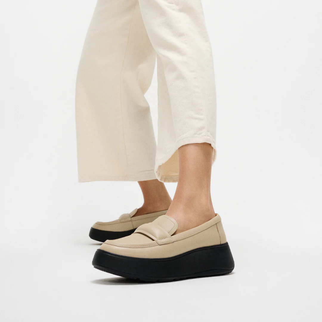 FItflop F Mode Padded Detail Leather Flatform Loafer Latte Beige - Image 2