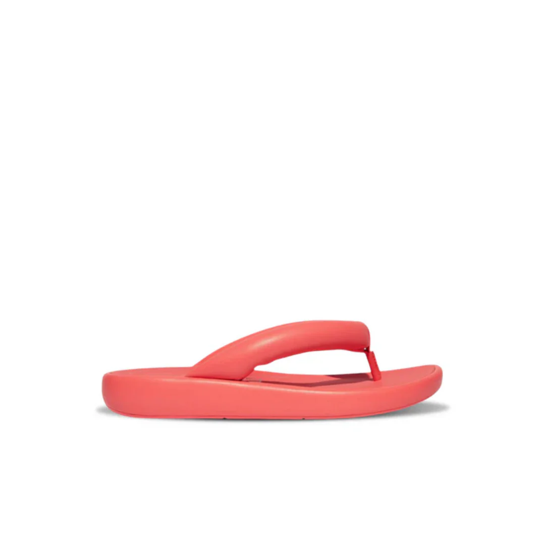 FitFlop iQushion D-Luxe Padded Leather Flip Flops Rosy Coral