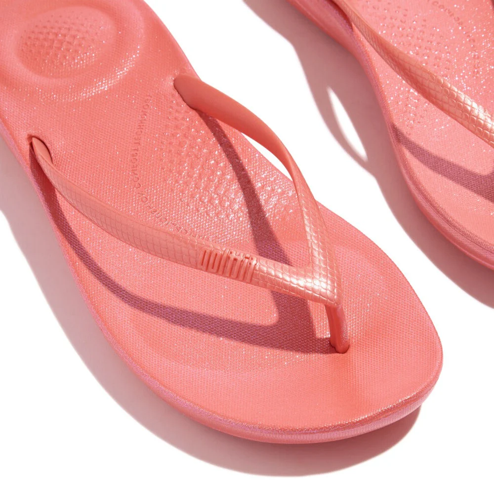 FitFlop iQushion Pearlized Ergonomic Thongs Coral - Image 3