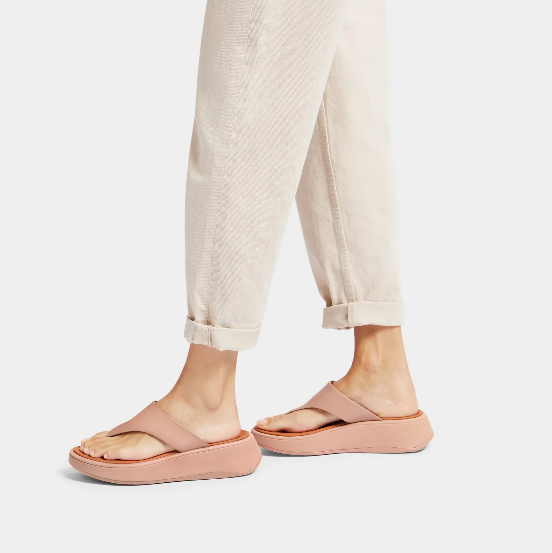 FitFlop F-Mode Leather Flatform Toe Post Sandals Beige - Image 2