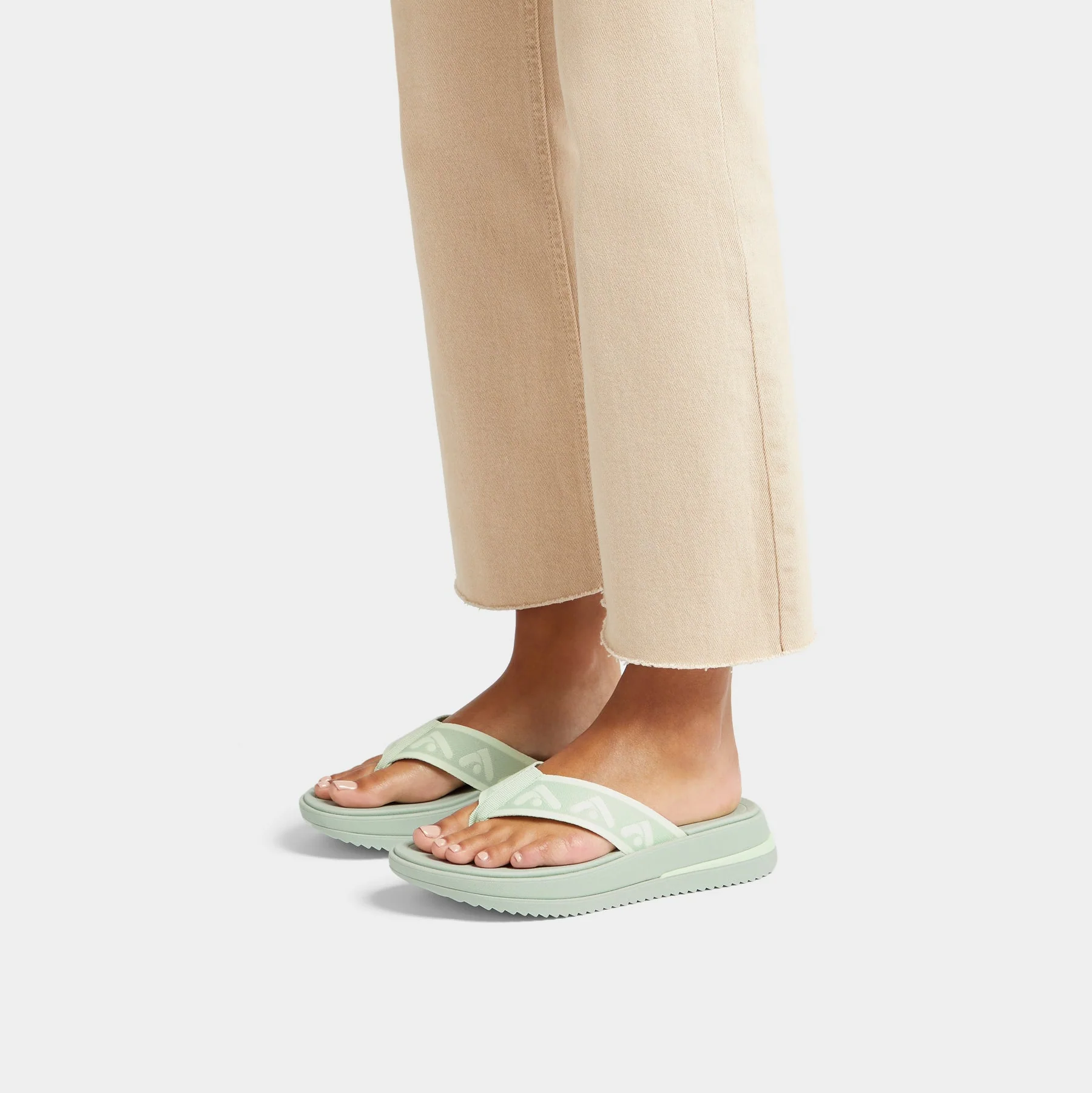 Fitflop Surff Webbing Toe Post Sandals Sage Brush - Image 2
