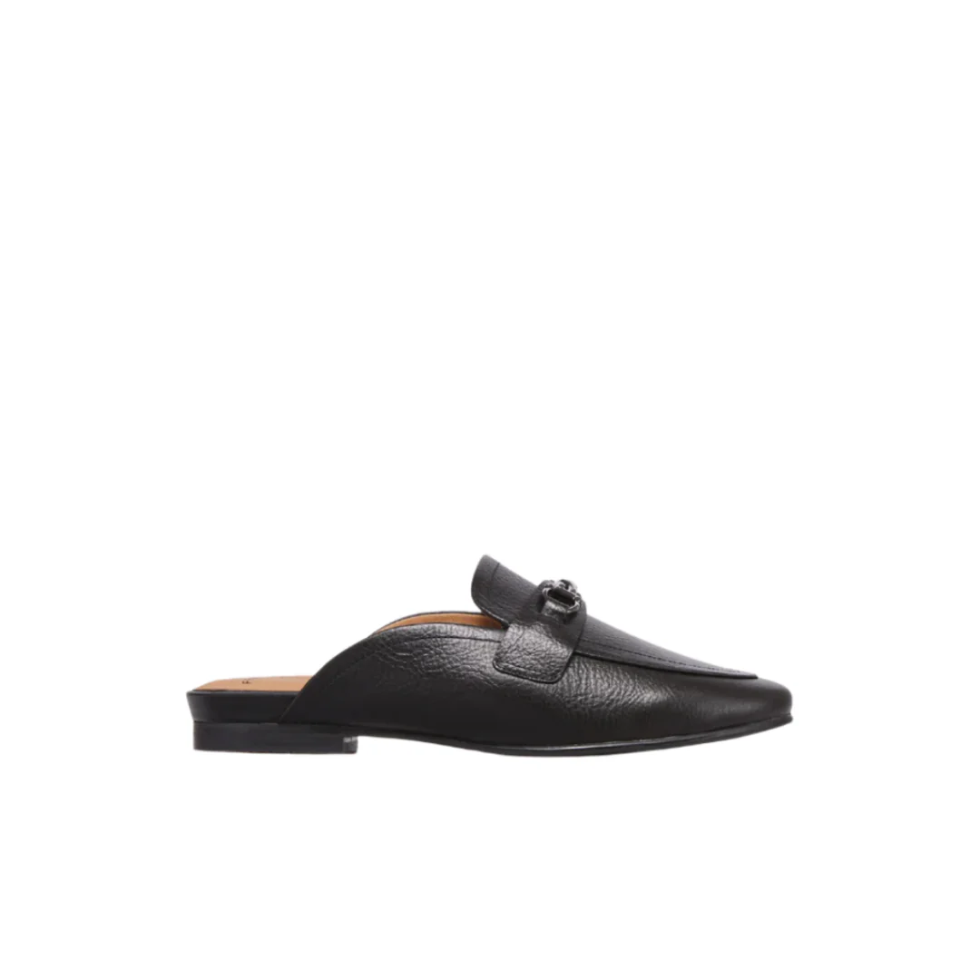 Frankie4 Grace Black Tumbled Mule