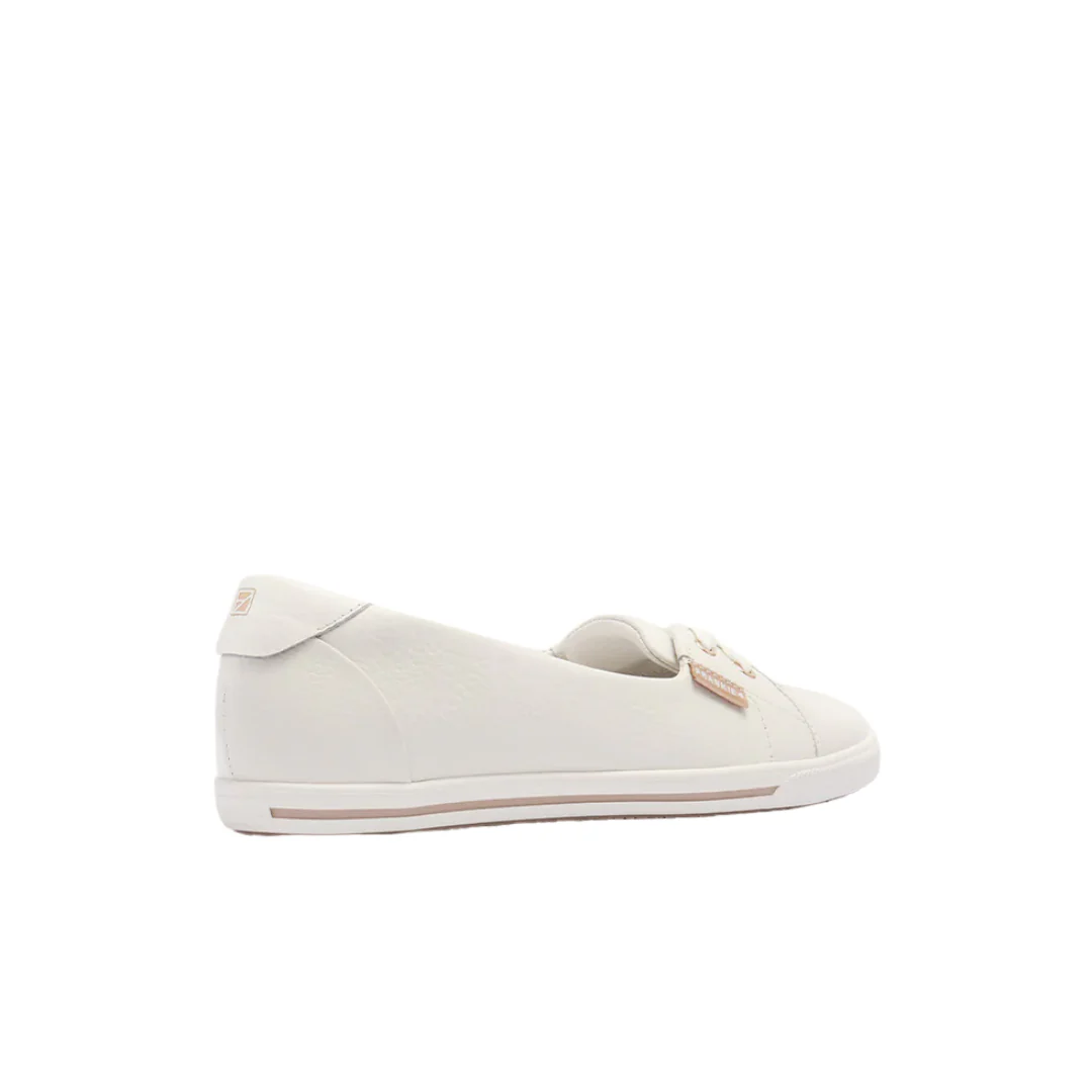 Frankie4 Hannah III White Tumbled Flats - Image 4