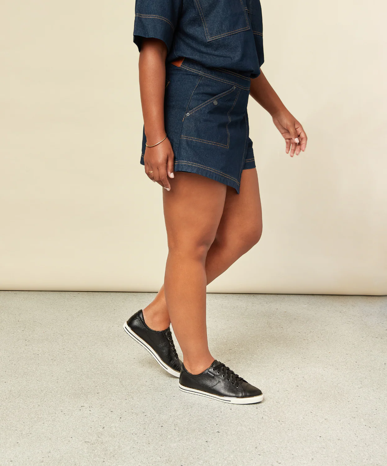 Frankie4 Nat III Black White Sneaker - Image 2