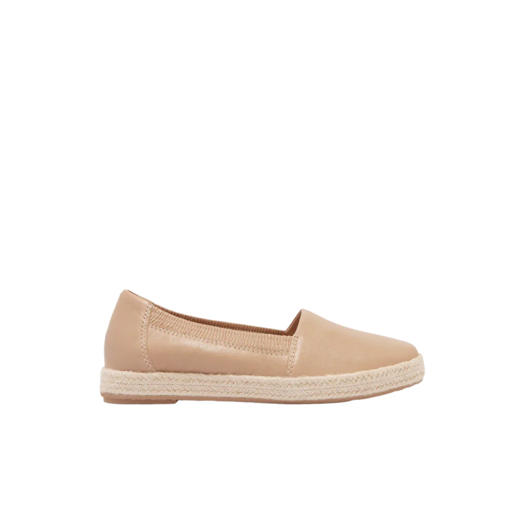 Frankie4 Reece Camel Shoe
