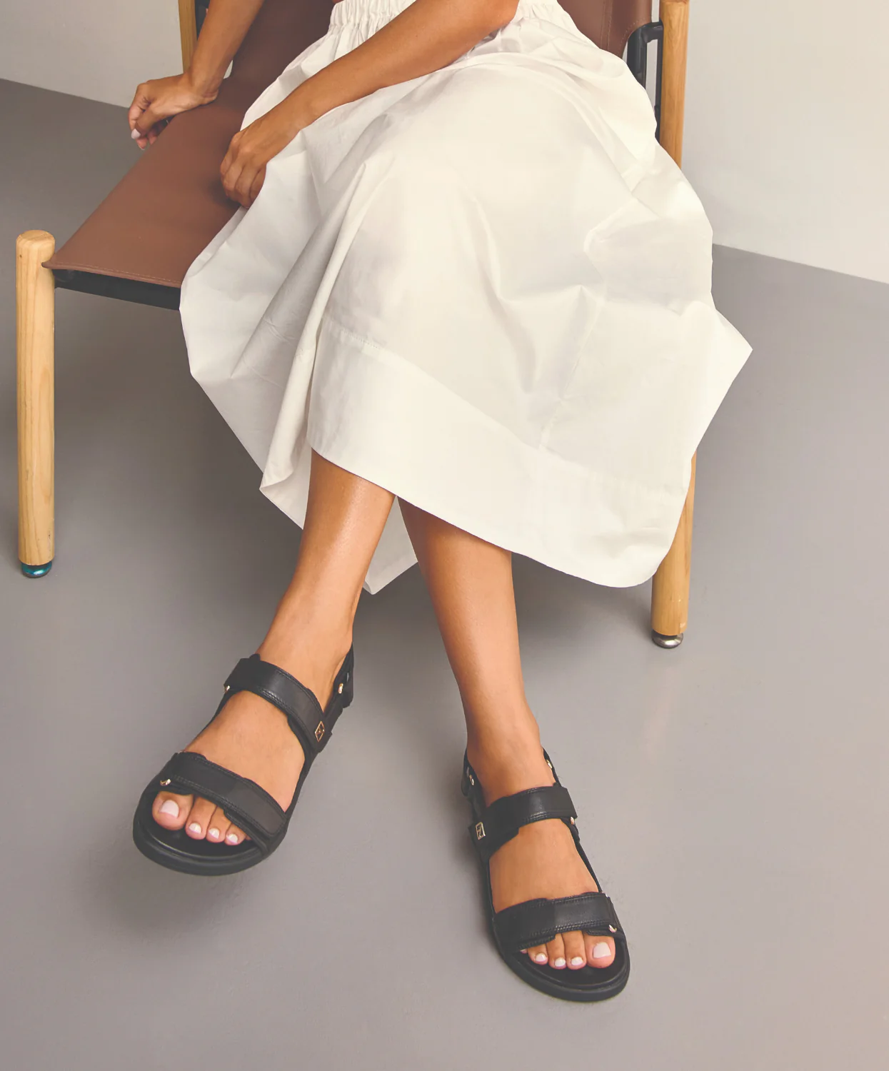 Frankie4 Rome Black Sandal - Image 2