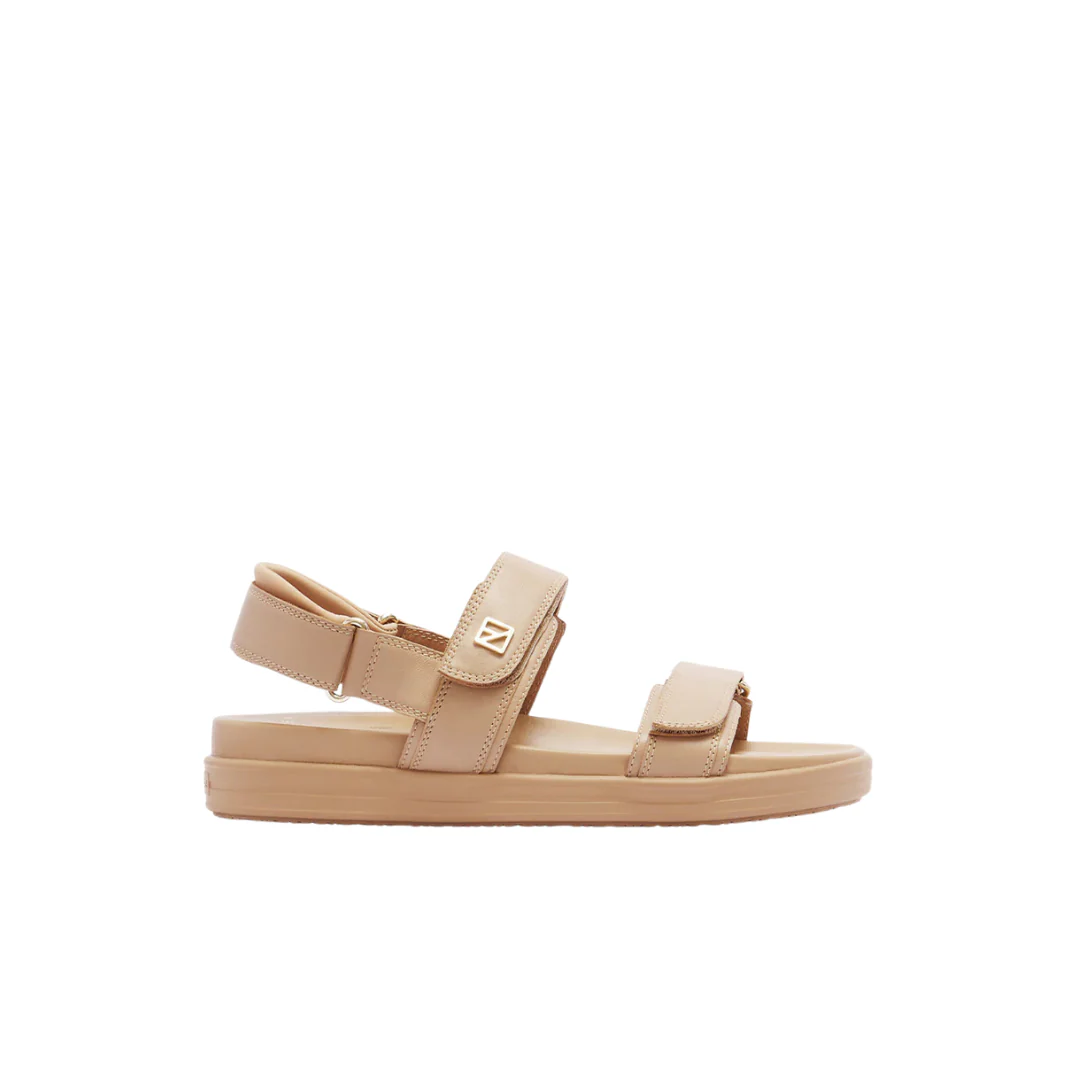 Frankie4 Rome Camel Sandal
