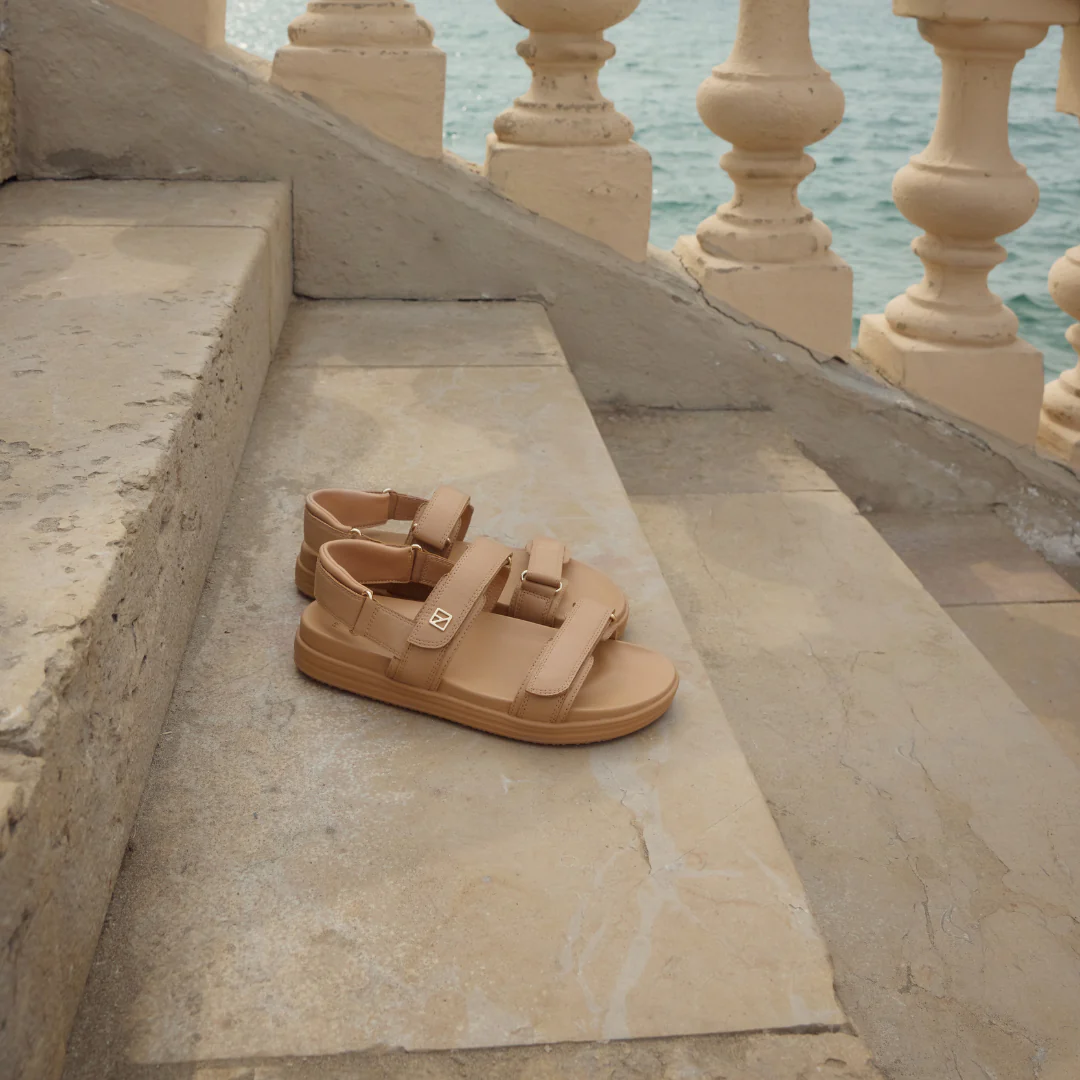 Frankie4 Rome Camel Sandal - Image 3