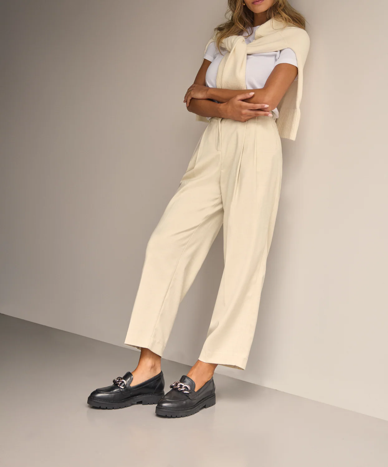 Frankie4 Saint Black Dress Flats - Image 2