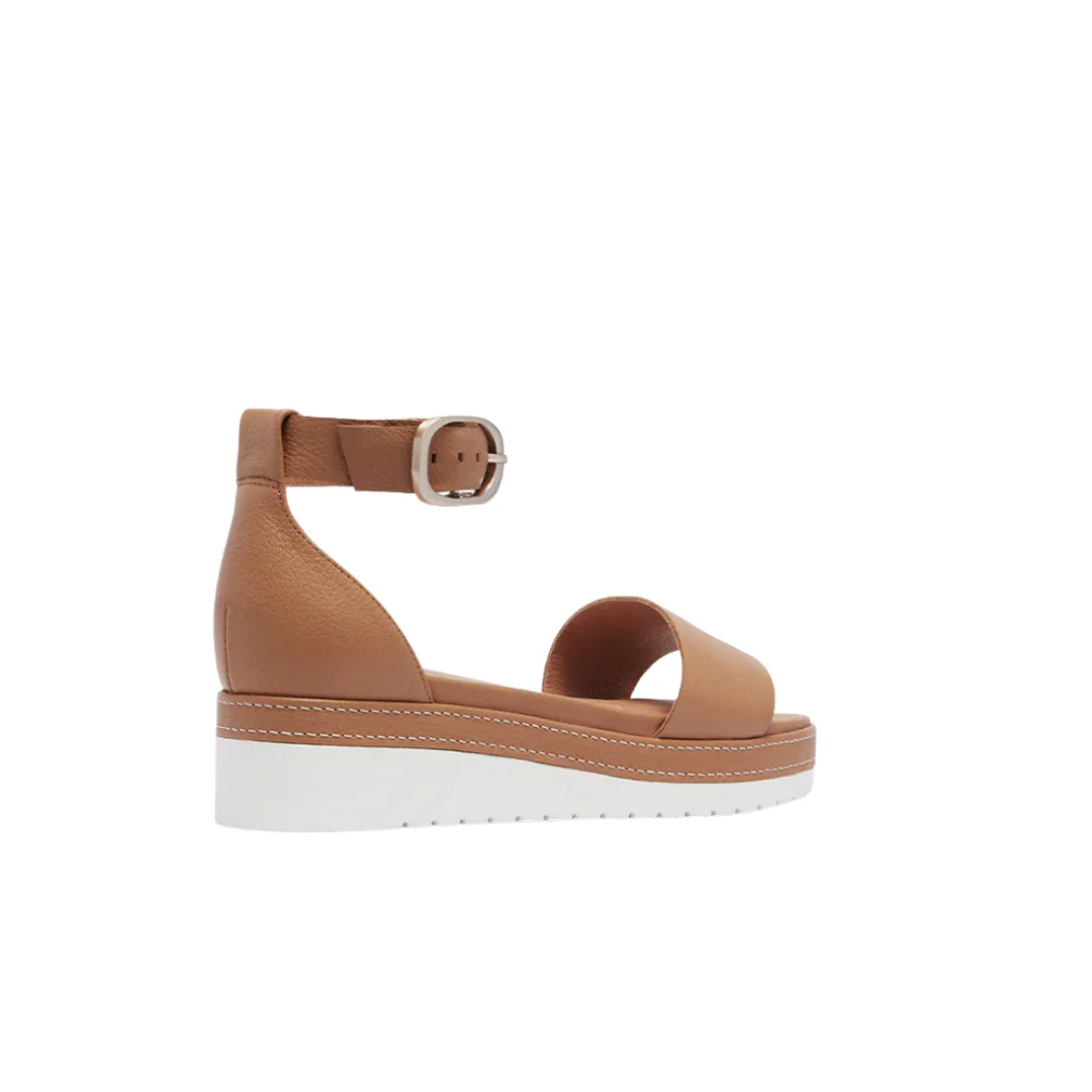 Frankie4 Skye Soft Tan Tumbled Sandal - Image 5