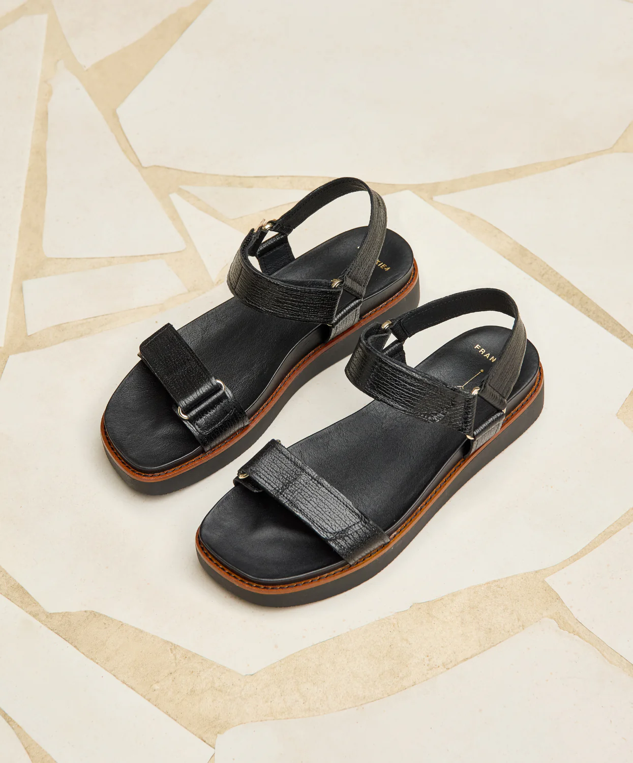Frankie4 Zane Black Grain Sandal - Image 3